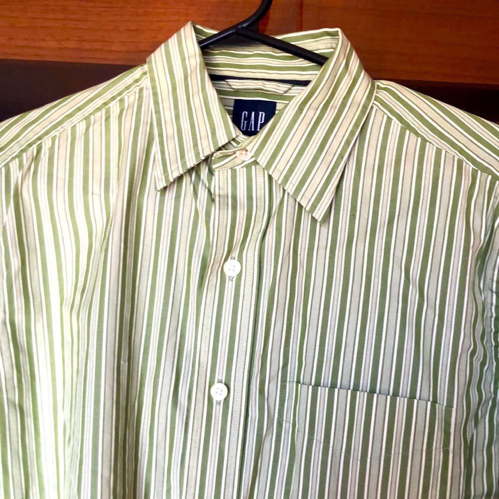 Gap men’s long sleeve shirt